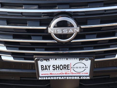 Certified 2025 Nissan Rogue Platinum image 30