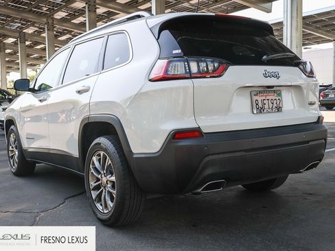 Used 2019 Jeep Cherokee Latitude Plus w/ Comfort/Convenience Group FWD image 4