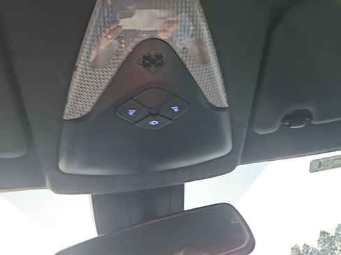 Used 2018 Toyota C-HR XLE image 20