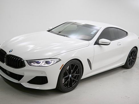 Used 2022 BMW M850i xDrive Coupe image 7