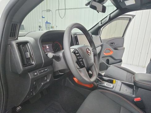 Used 2026 Nissan Frontier PRO-4X w/ Pro-4x Convenience Package AWD/4WD image 19
