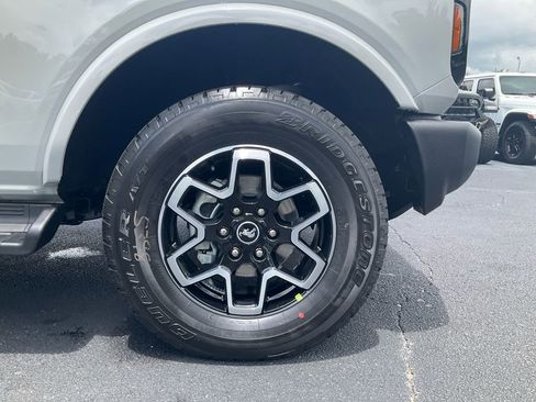 New 2026 Ford Bronco Outer Banks AWD/4WD image 10
