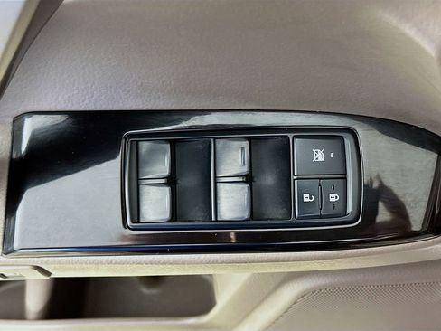 Used 2018 Lexus GX 460 w/ Navigation Package image 22