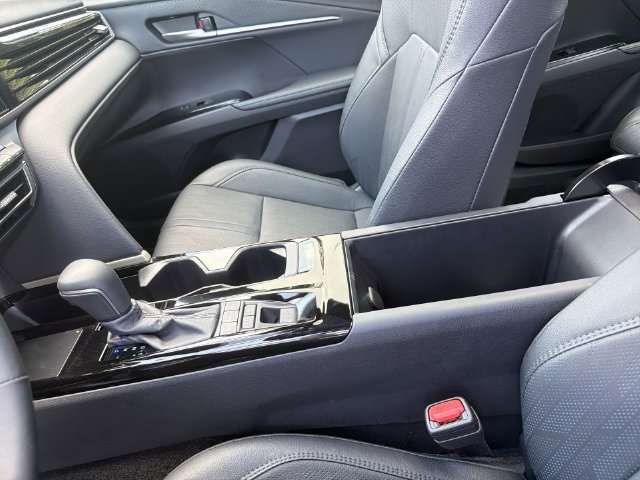 Used 2026 Toyota Camry XSE FWD image 25