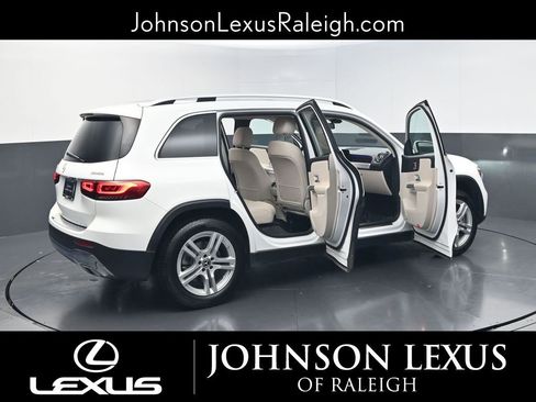 Used 2023 Mercedes-Benz GLB 250 image 30