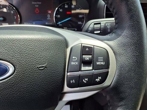 Used 2023 Ford Explorer XLT w/ Equipment Group 202A image 25
