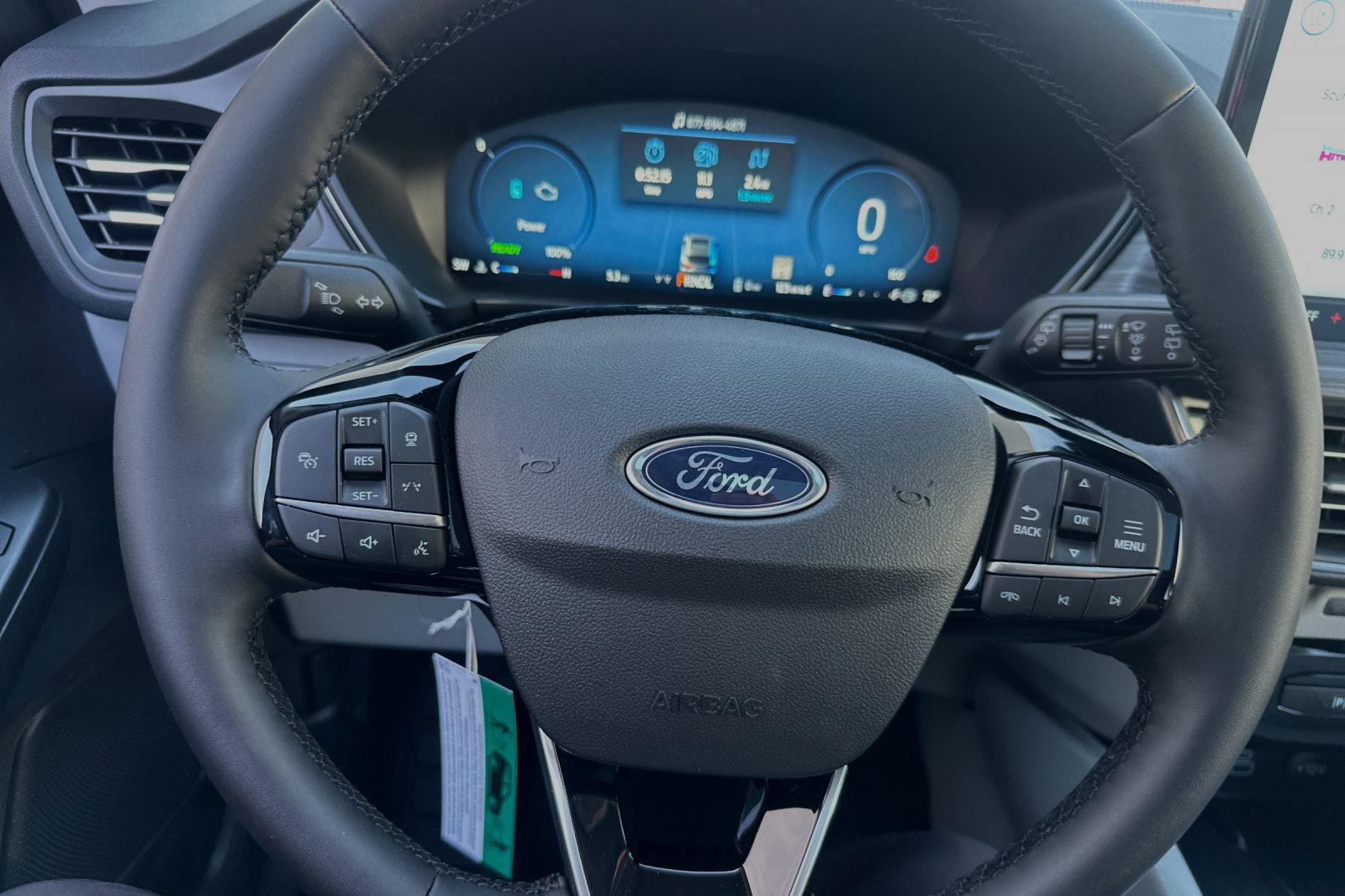 New 2024 Ford Escape SE w/ PHEV Premium Package FWD image 21