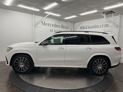 Used 2026 Mercedes-Benz GLS 450 4MATIC image 4