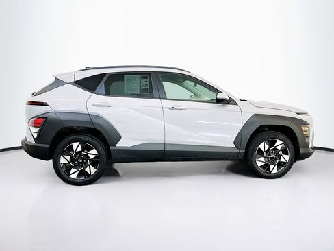 Used 2025 Hyundai Kona SEL image 10