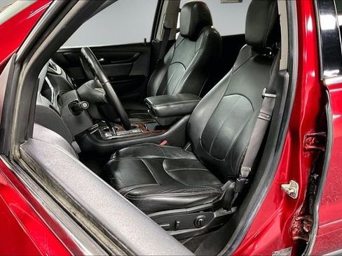 Used 2013 Chevrolet Traverse LT image 21