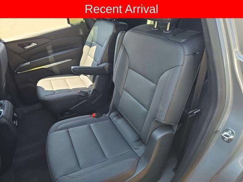 Used 2025 Chevrolet Traverse Z71 AWD/4WD image 10