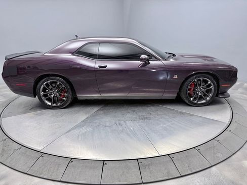 Used 2022 Dodge Challenger R/T Scat Pack image 4