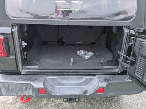 Used 2024 Jeep Wrangler Unlimited Rubicon w/ Convenience Group image 31