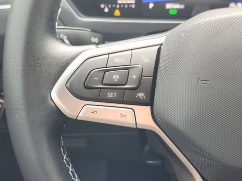 Used 2022 Volkswagen Tiguan SE FWD image 27