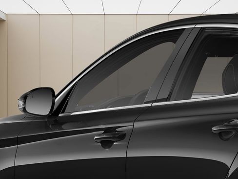 New 2026 Genesis G70 2.5T image 14