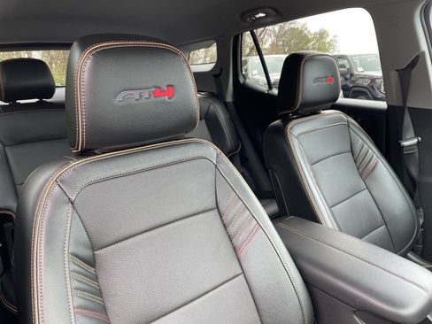 Used 2024 GMC Terrain AT4 image 31