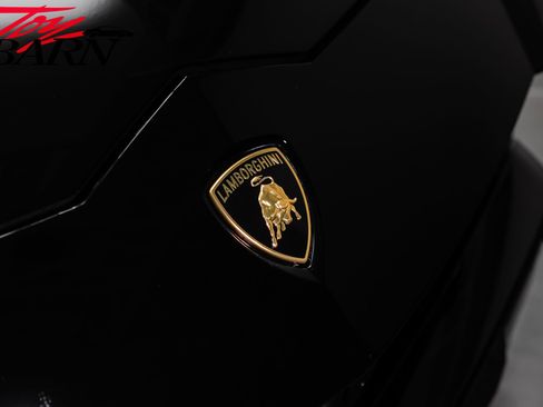 Used 2022 Lamborghini Urus AWD/4WD image 9