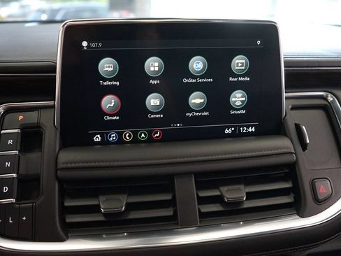 Used 2021 Chevrolet Suburban Z71 w/ Rear Media and Nav Package AWD/4WD image 40