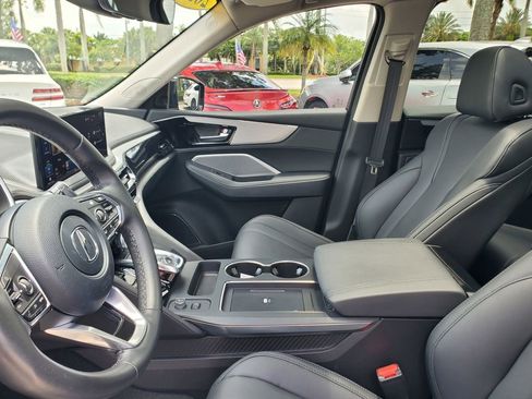 Used 2025 Acura MDX FWD image 17
