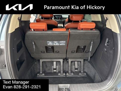 Used 2025 Kia Carnival SX Prestige image 12