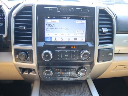 Used 2019 Ford F250 Lariat w/ Chrome Package AWD/4WD image 11
