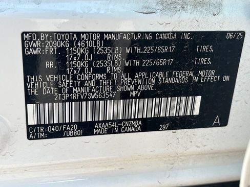 Used 2025 Toyota RAV4 XLE image 35