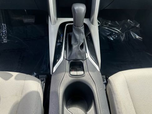 Certified 2022 Toyota Corolla Cross L AWD/4WD image 27