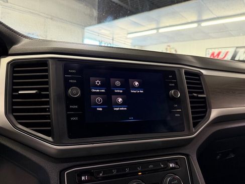 Used 2021 Volkswagen Atlas SE image 24