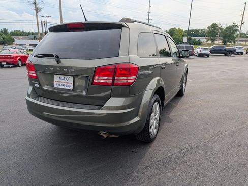 Used 2017 Dodge Journey SE FWD image 6