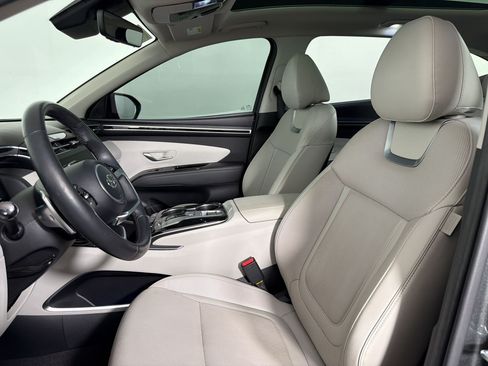 Used 2022 Hyundai Tucson Limited w/ Cargo Package FWD image 4