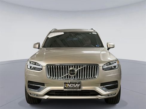 Certified 2025 Volvo XC90 B6 Plus image 8