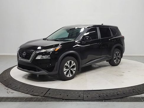 Used 2023 Nissan Rogue SV FWD image 3