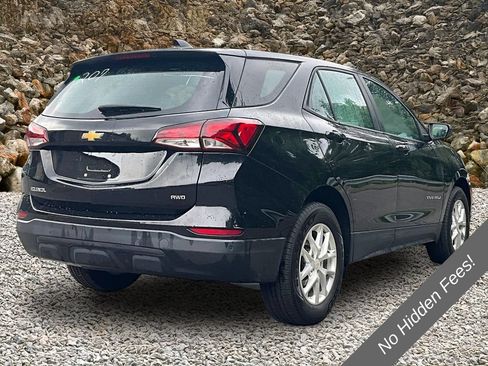Used 2022 Chevrolet Equinox LS AWD/4WD image 2