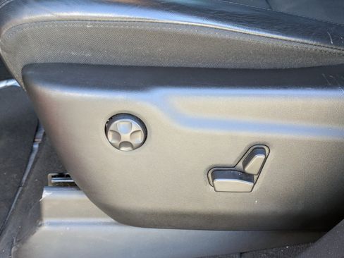 Used 2021 Jeep Grand Cherokee Laredo X image 22