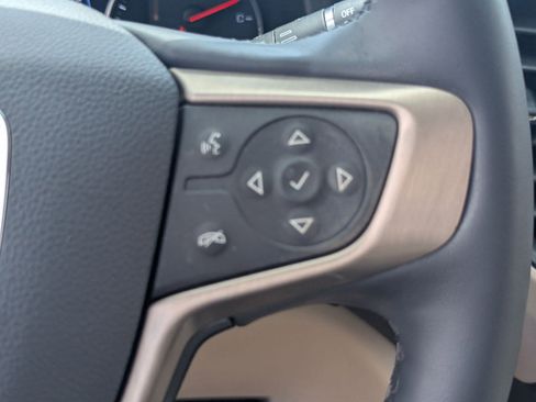 Used 2023 GMC Acadia Denali image 27