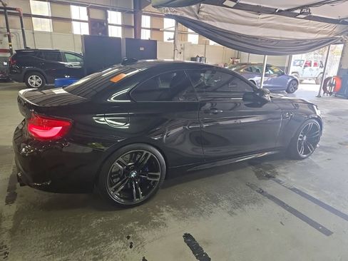 Used 2018 BMW M2 RWD image 12