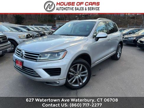 Used 2016 Volkswagen Touareg Sport image 1