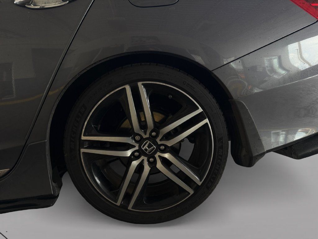 Used 2016 Honda Accord Sport image 29