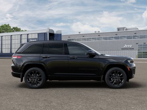 New 2026 Jeep Grand Cherokee Limited Reserve AWD/4WD image 30