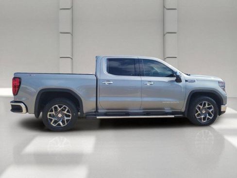 Used 2023 GMC Sierra 1500 SLT w/ SLT Premium Package AWD/4WD image 4