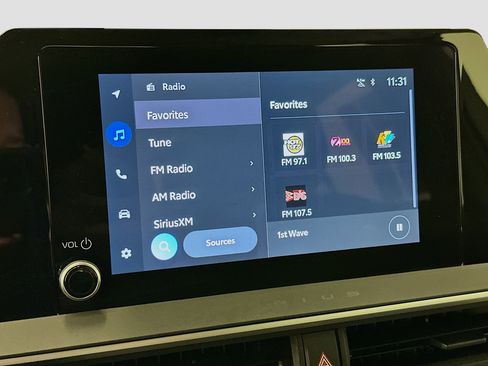 Used 2025 Toyota Prius LE FWD image 21