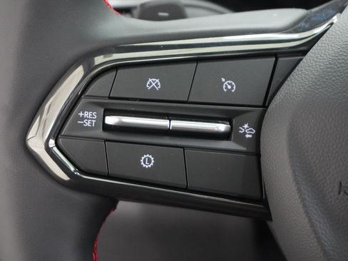 New 2026 Chevrolet Equinox RS w/ Convenience Package III FWD image 22