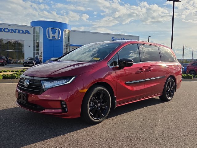 Used 2024 Honda Odyssey Sport image 7
