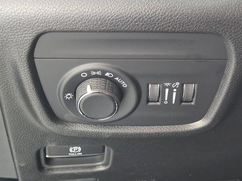 New 2025 Jeep Grand Cherokee L Laredo RWD image 30