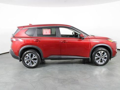 Certified 2022 Nissan Rogue SV FWD image 12