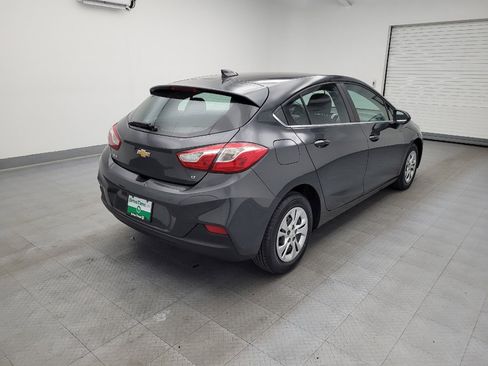 Used 2019 Chevrolet Cruze LT image 9