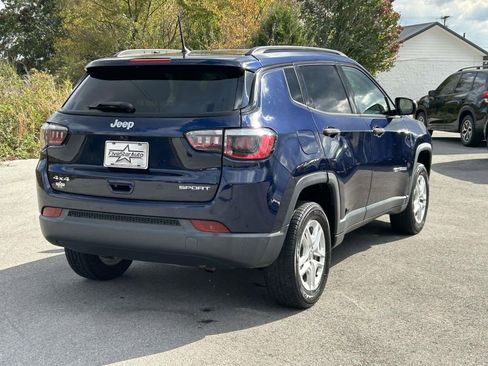 Used 2018 Jeep Compass Sport image 3