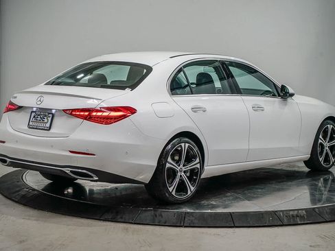 Used 2025 Mercedes-Benz C 300 Sedan image 4