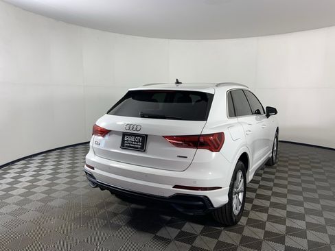 Used 2021 Audi Q3 2.0T Premium image 3