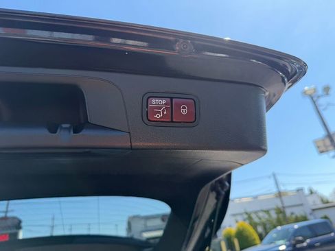 Used 2019 Mercedes-Benz GLC 43 AMG 4MATIC image 31